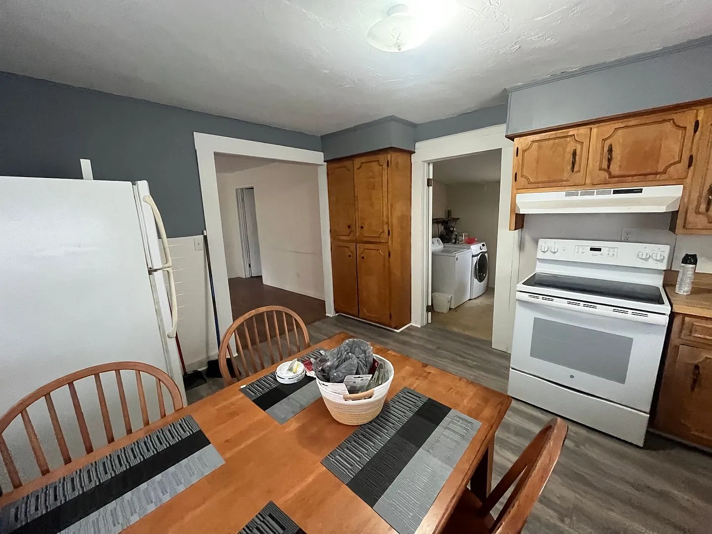 Charming 2-Bedroom Home for Rent in Lee, FL — Photo 3