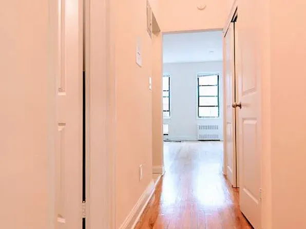 321 East 66th Street image 1 of 10