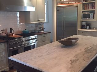 130 N Shelmore Blvd, Mt Pleasant, SC 29464