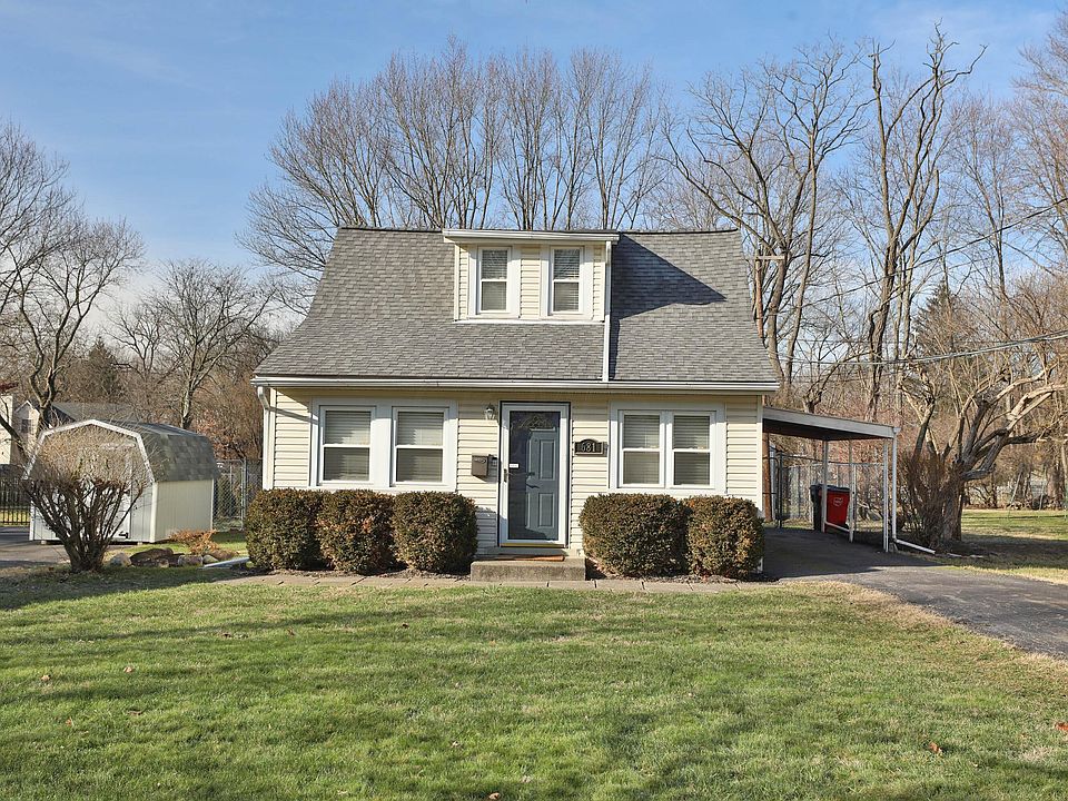 1st image of 681 Plymouth St