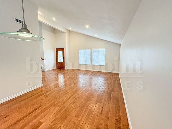 5th image of 203 Chapalita Dr