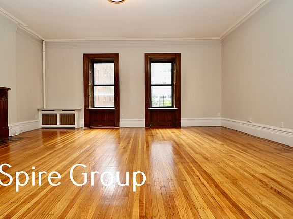 3rd image of 15 W 73rd St APT 4