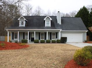 762 Hunters Ln, Loganville, GA 30052
