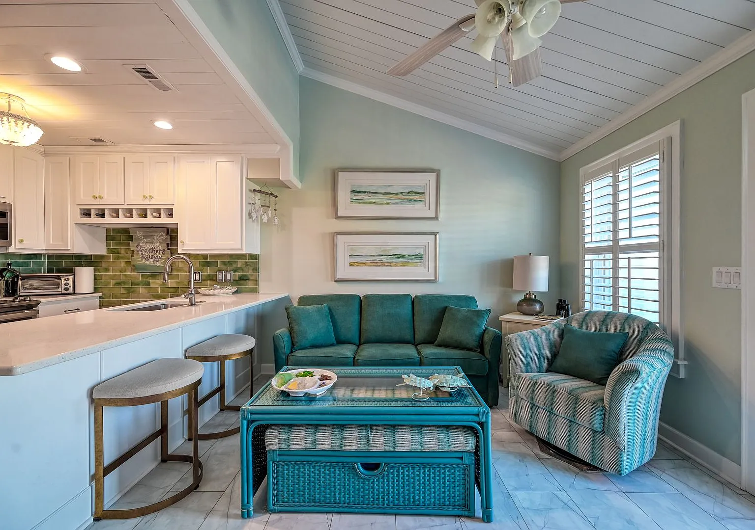 Fully Furnished Off-Season Rental Available Mid-Sept — Photo 4