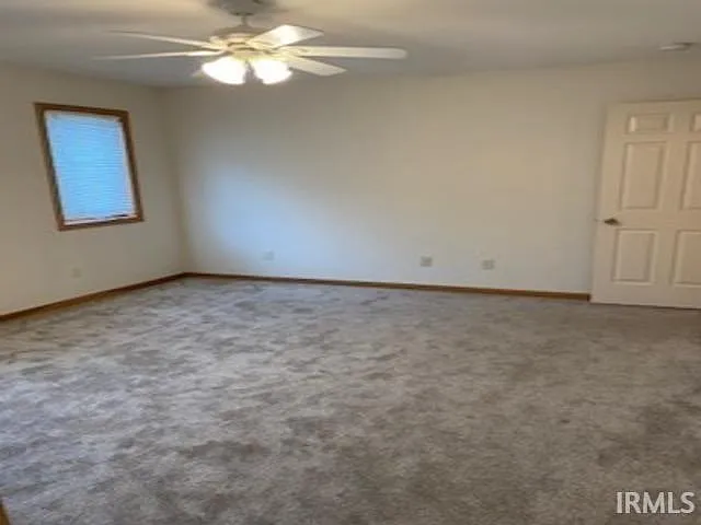 2 bed, 2.5 bath, 3038 sqft, $1,850 — Photo 4