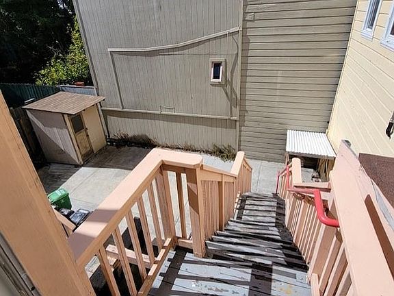 4th image of 3160 24th St #6