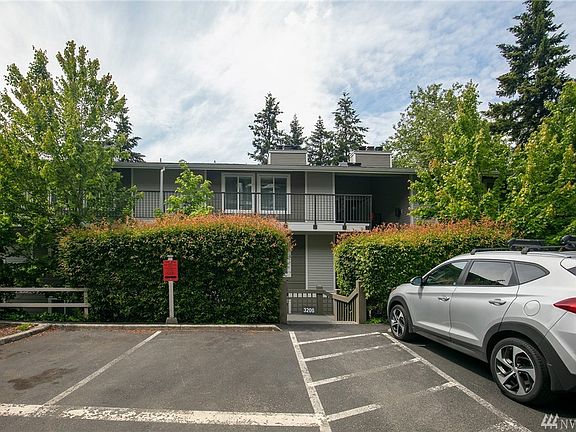 5th image of 3200 80th Ave SE APT 2