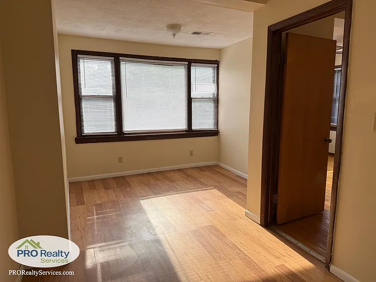 3201 Harriet Ave — Photo 9