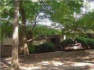 2nd image of 418 White Rd