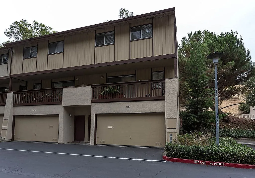 1801 Panda Way photo 1