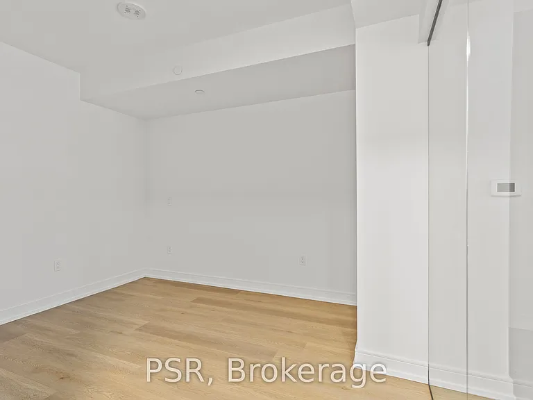 1 Jarvis St #919 — Photo 7