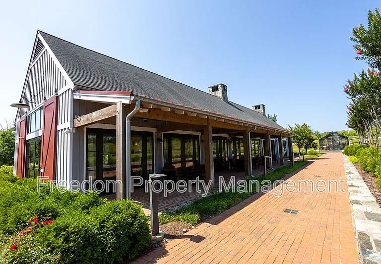 2425 Morgans Point Dr — Photo 84