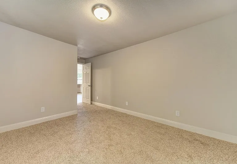 7024 Woodmore Oaks Dr #B — Photo 15