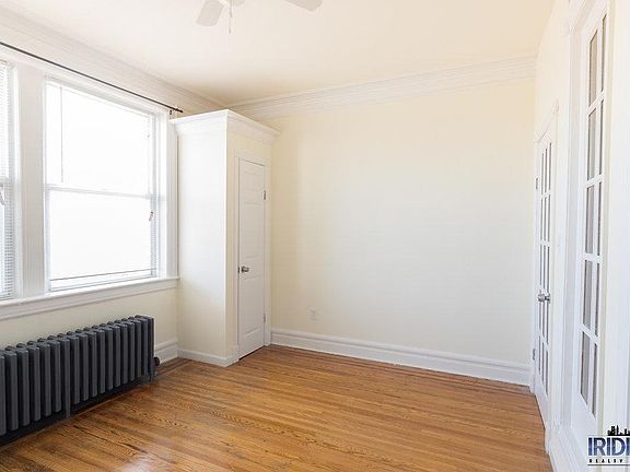 4th image of 166 S Harrison St #2