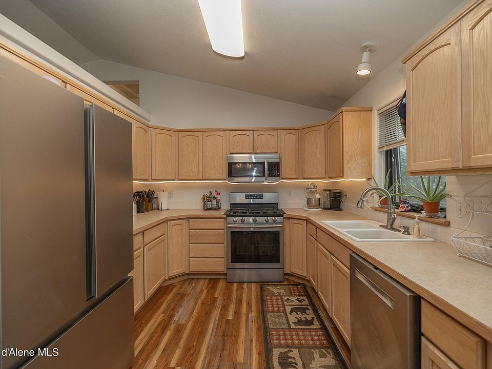 2nd image of 1003 N Cimmaron St #1
