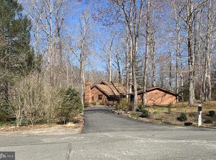 10652 Big Oak Cir, Manassas, VA 20112