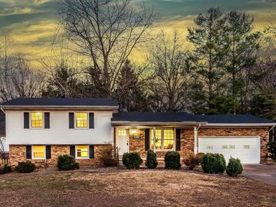 8300 Oak Dr, Newburgh, IN, 47630