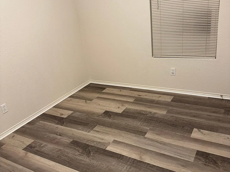 131 Coopwood Ave — Photo 3