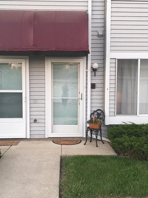 2nd image of 6621 Mariner Dr