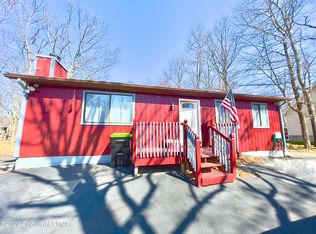 4514 Pine Ridge Dr W, Bushkill, PA 18324