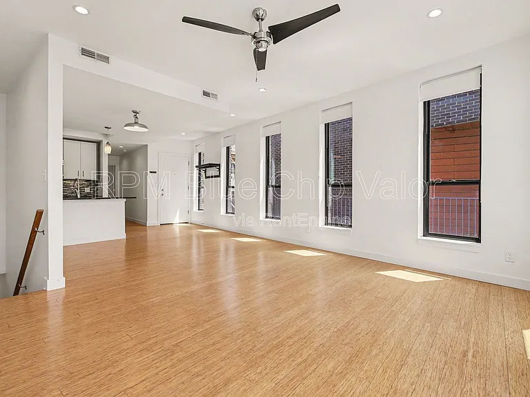 432 Liberty Hl #A — Photo 14