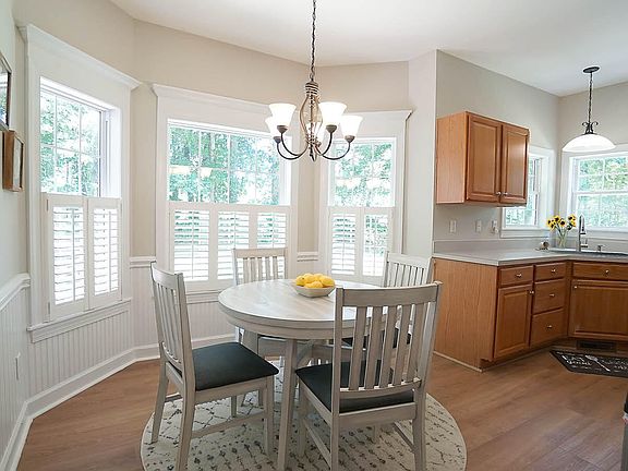 5th image of 765 Appaloosa Way