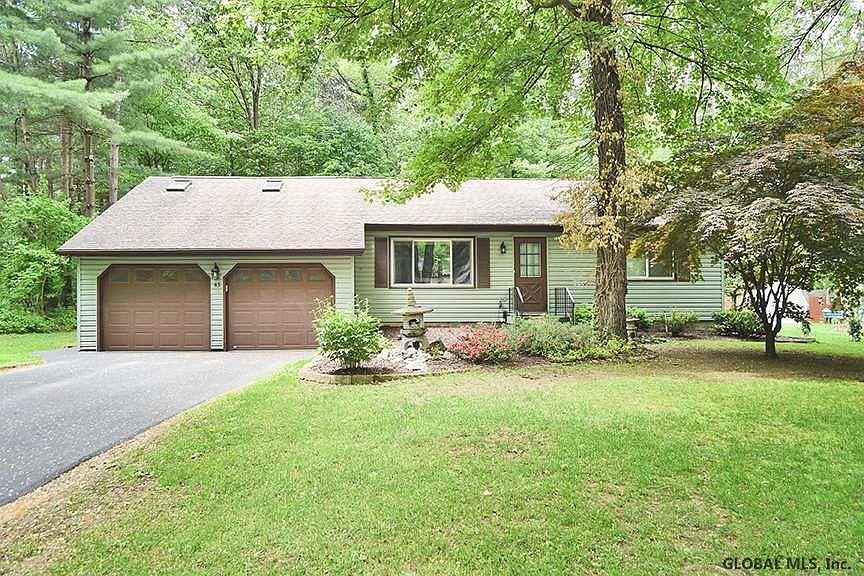 1st image of 43 Wineberry Ln