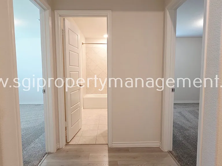 266 Canyon Crest Way — Photo 9
