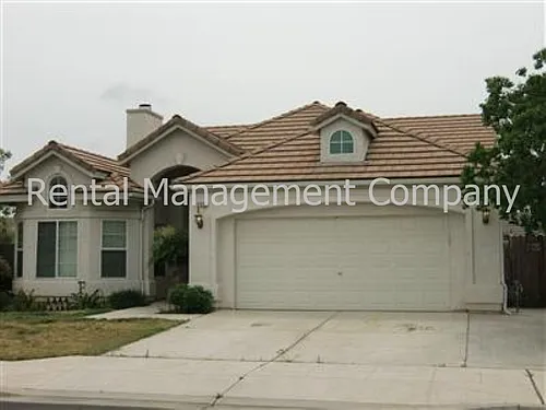 2955 E De Young Dr Photo 1