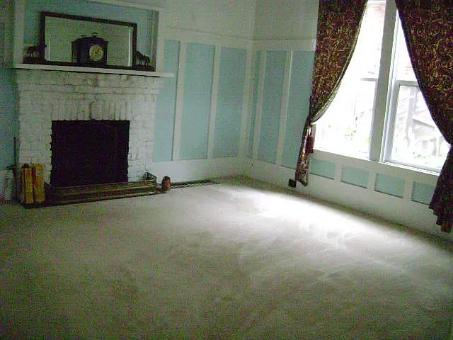 Building Photo - 117 Locust Ave #1
