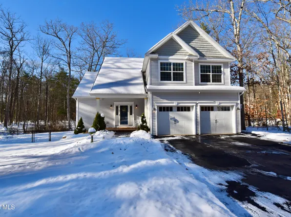 141 Ruggles Road, Saratoga Springs, NY 12866