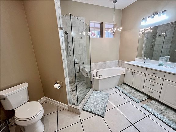 5th image of 95021 Barclay Pl Unit 4A