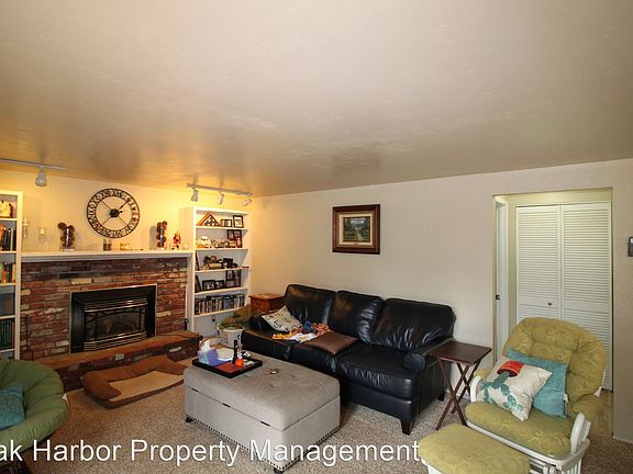4th image of 1553 SW Wedgewood Ln