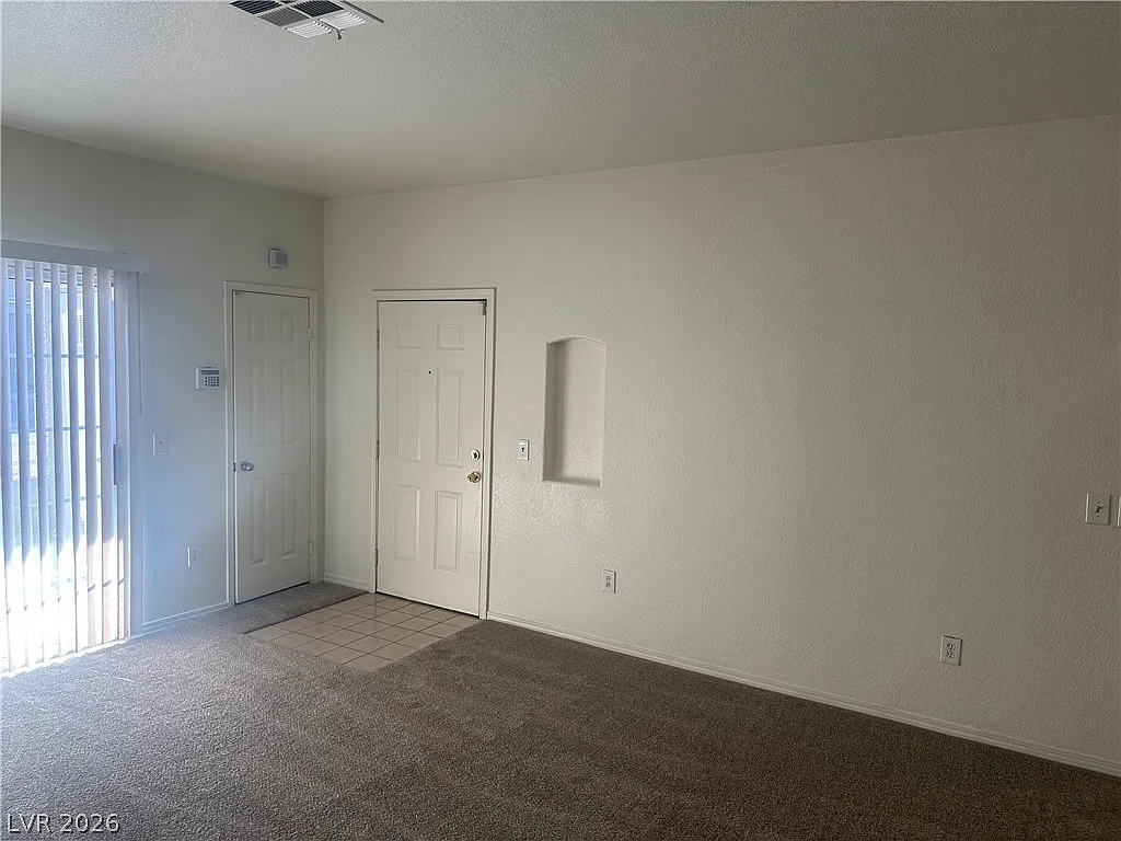 2 bed, 2.0 bath, 974 sqft, $1,150 — Photo 3