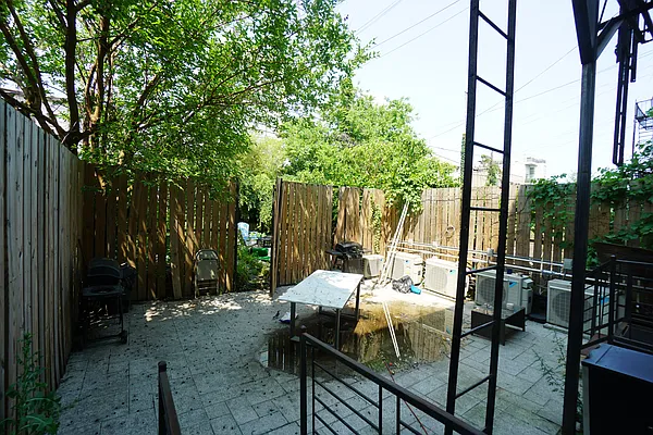 Rented by Rennit Inc. | media 29