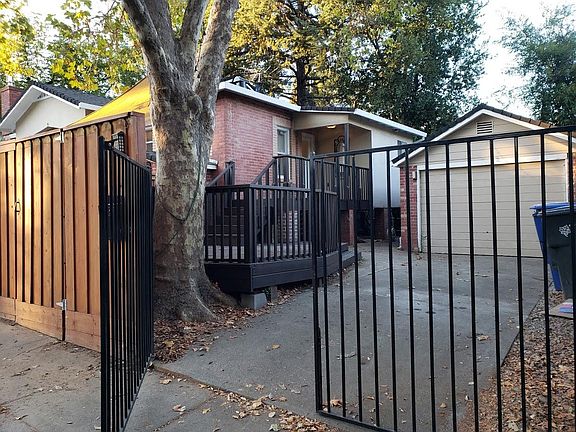 4th image of 1857 39th St #B