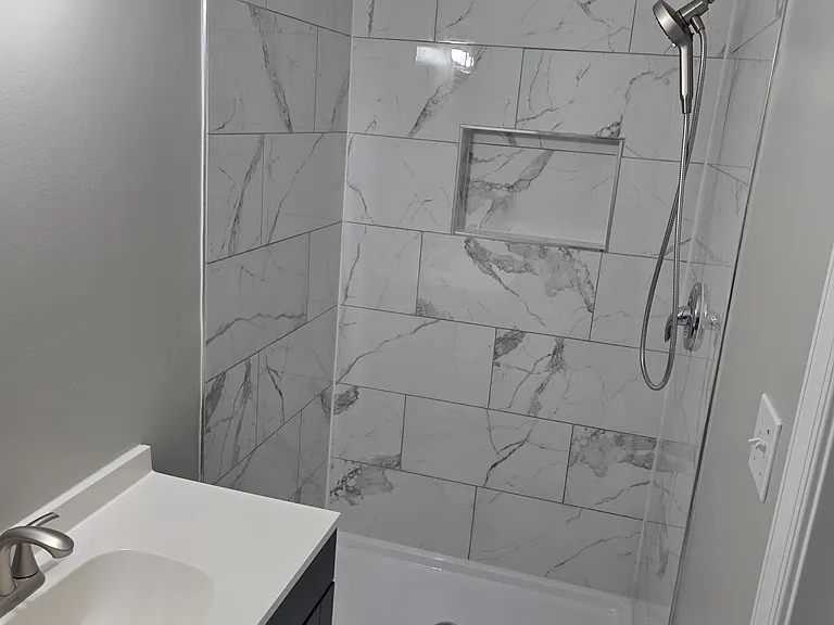 8587 Burlington Ct — Photo 4