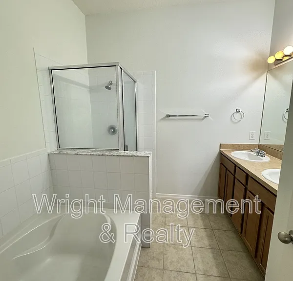 4658 69th Pl N — Photo 10