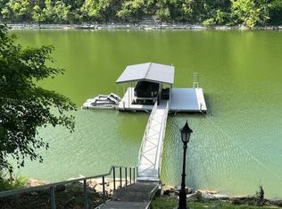 1990 Wells Landing Rd, Danville, KY 40422