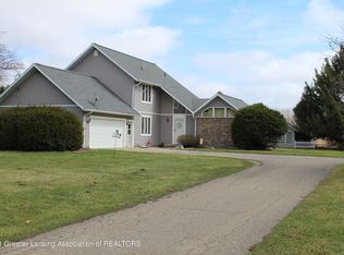 1086 N Wheaton Rd, Charlotte, MI 48813