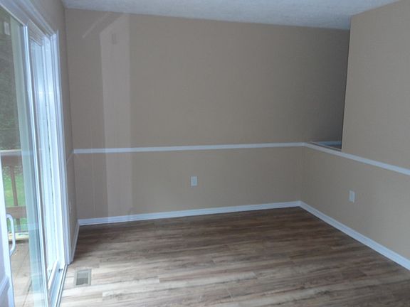 4th image of 324 Woodland Dr