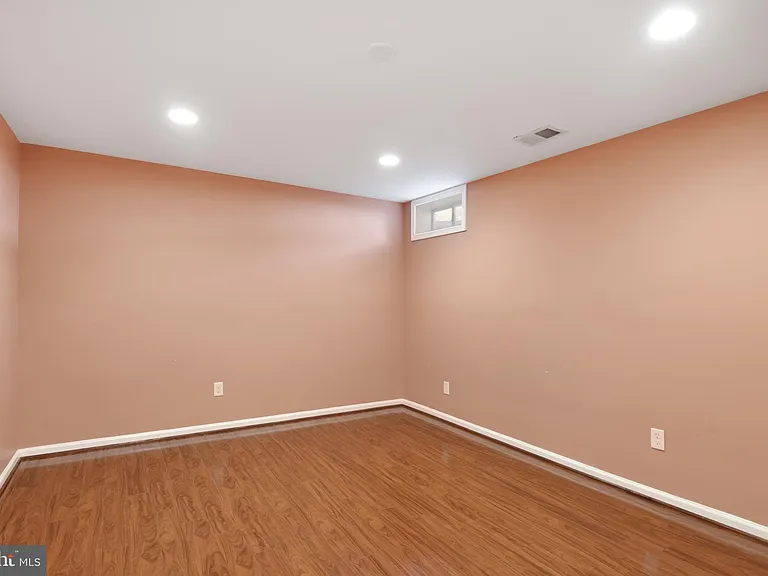 8416 Churchside Dr — Photo 66