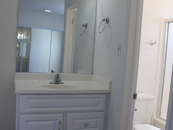 5th image of 16208 Cornuta Ave #44