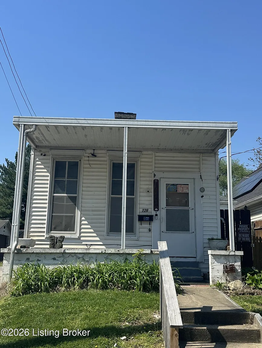 726 Vine St photo 1