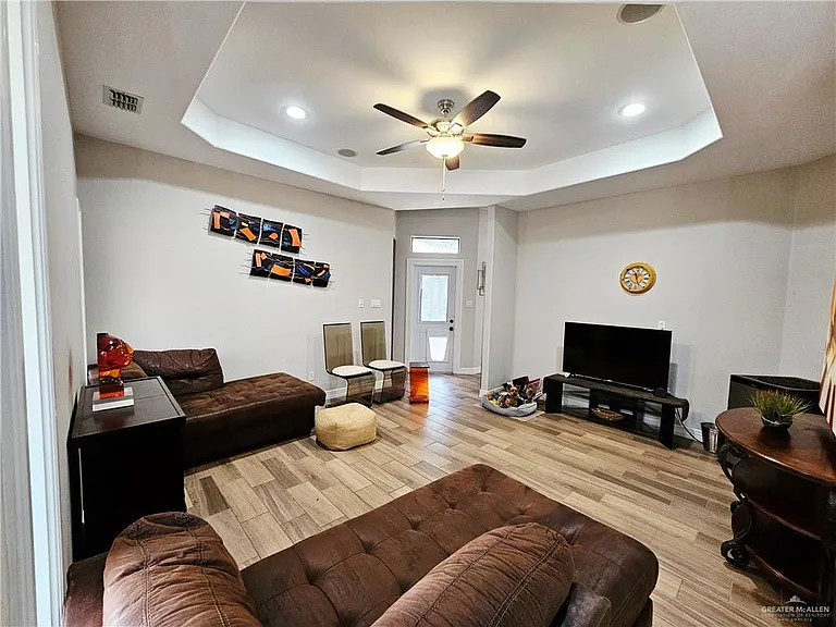 7105 N 4th St — Photo 10