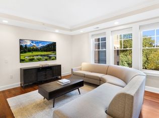 40 W Park Pl APT 411, Morristown, NJ 07960