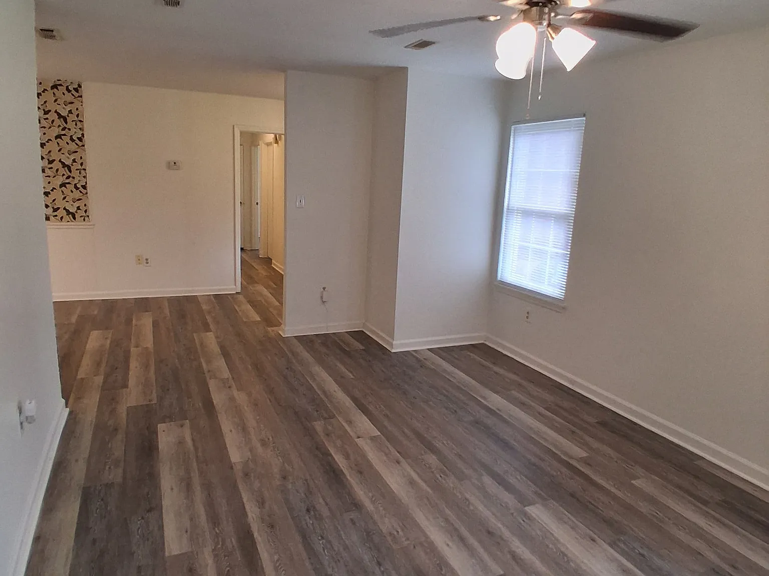 3 bed, 1391 sqft, $1,348 — Photo 2
