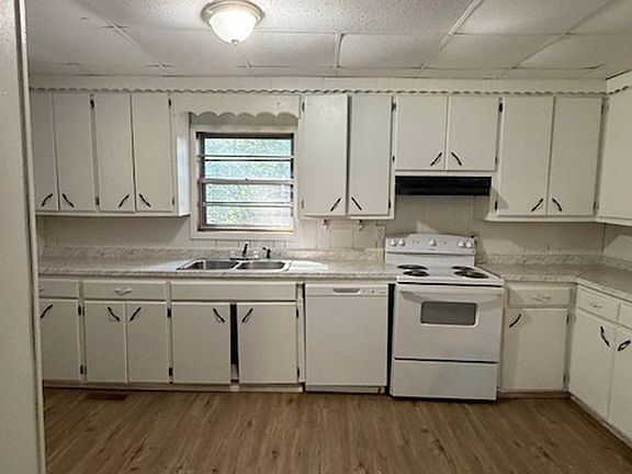 4th image of 1021 E Pauline St