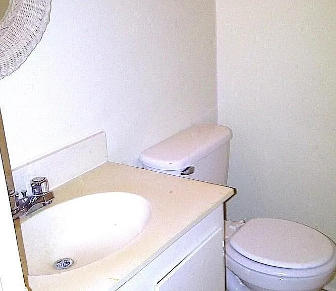 836 Riverview Dr #17 — Photo 10
