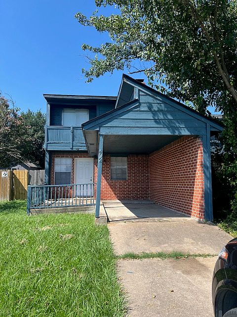 1st image of 400 Macarthur St